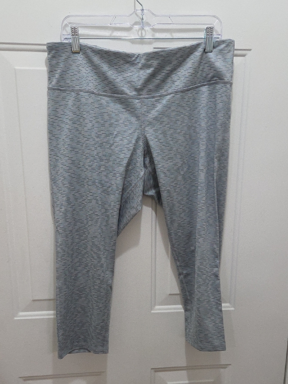 C9 by ChampionLight Gray Patterned Cropped Athleisure Pant